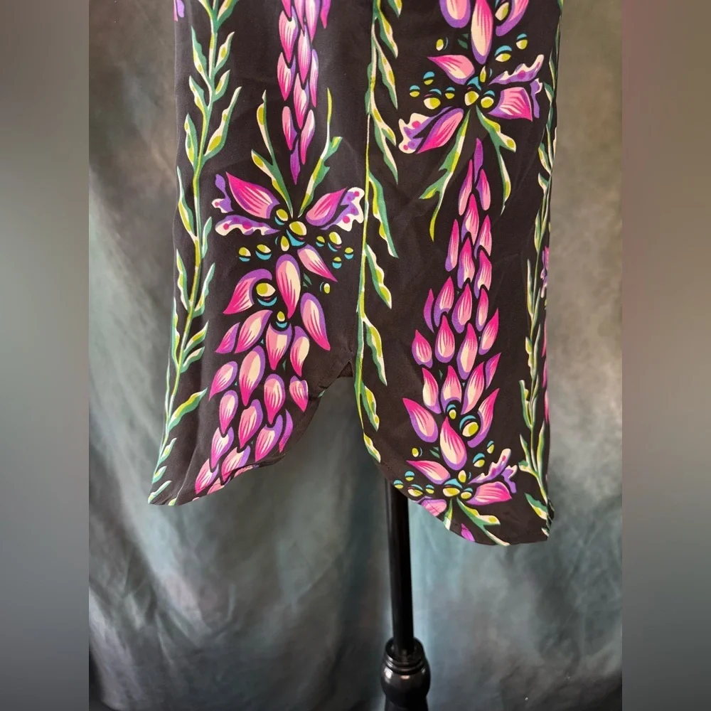Vintage Bob Mackie Pink and Black Floral Women's Shirt 100% Silk! - Picture 7 of 9